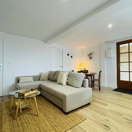 Le Chenonceau Charm And Softness From Apartament Tours