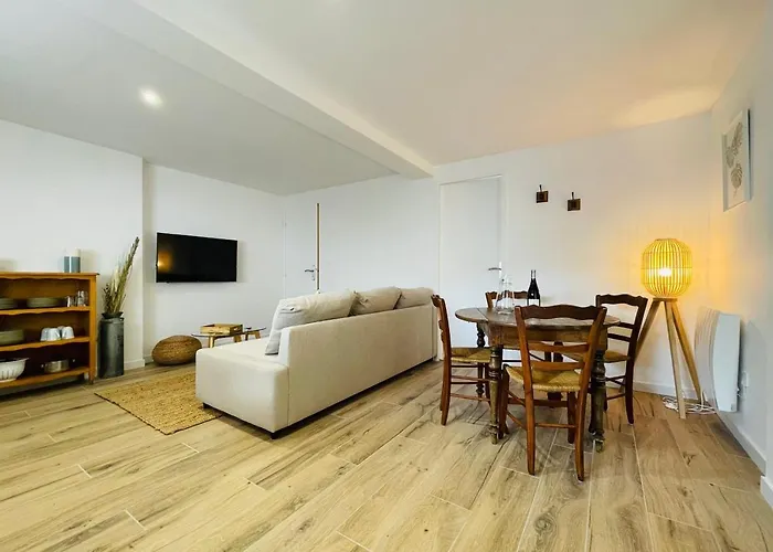 Le Chenonceau Charm And Softness From Apartament *